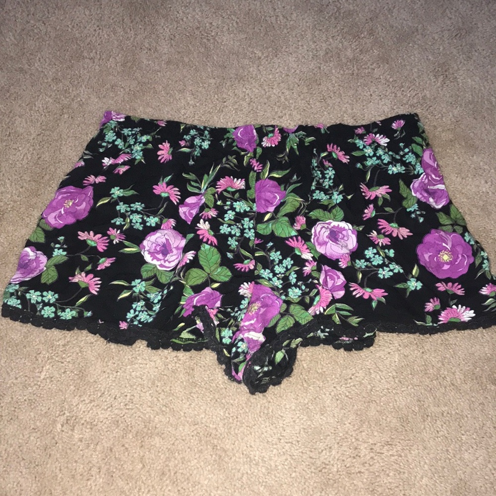 Black rose shorts